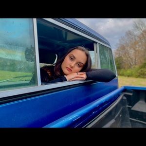 Meet your Posher, Mackenze